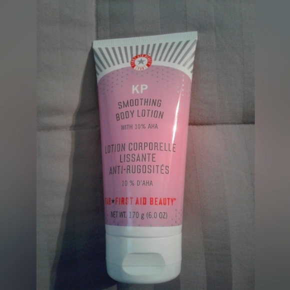 First Aid Beauty Skincare First Aid Beauty Kp Smoothing Body Lotion